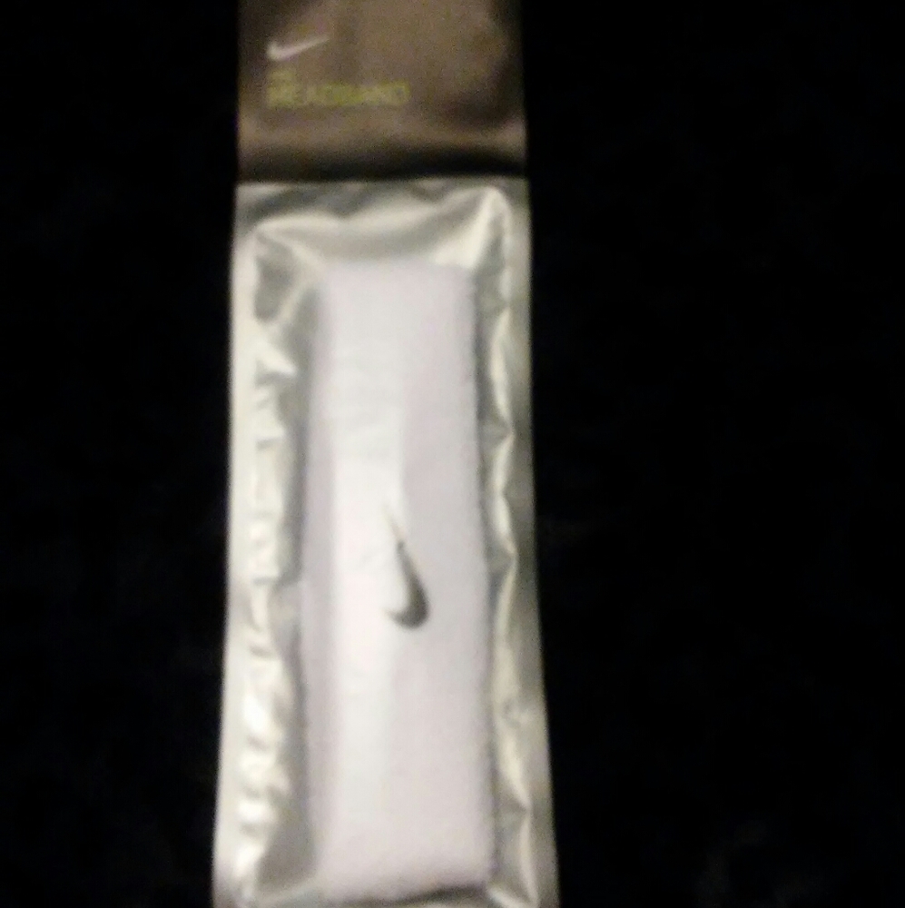 Nike headband